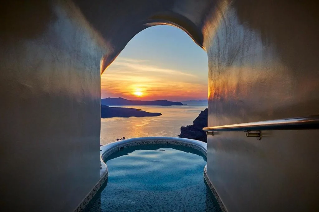 volcano-view-hotel-santorini-1024x682