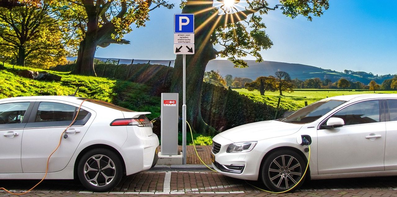 autos electricos california 15 mil dolares