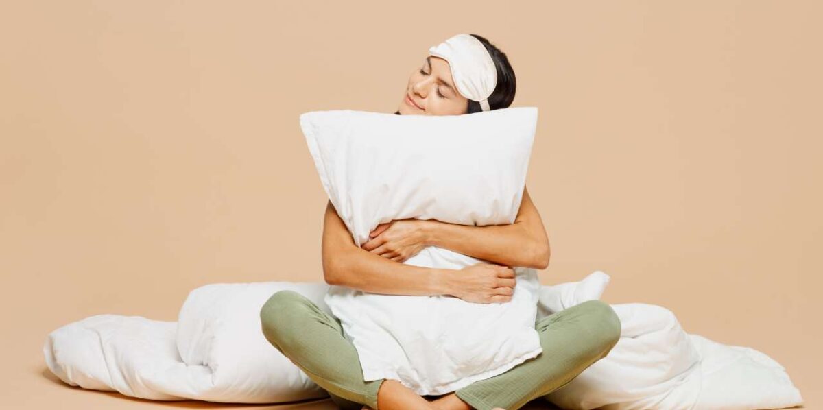 Secretos para dormir bien en verano: ¡Dile adiós al insomnio!
