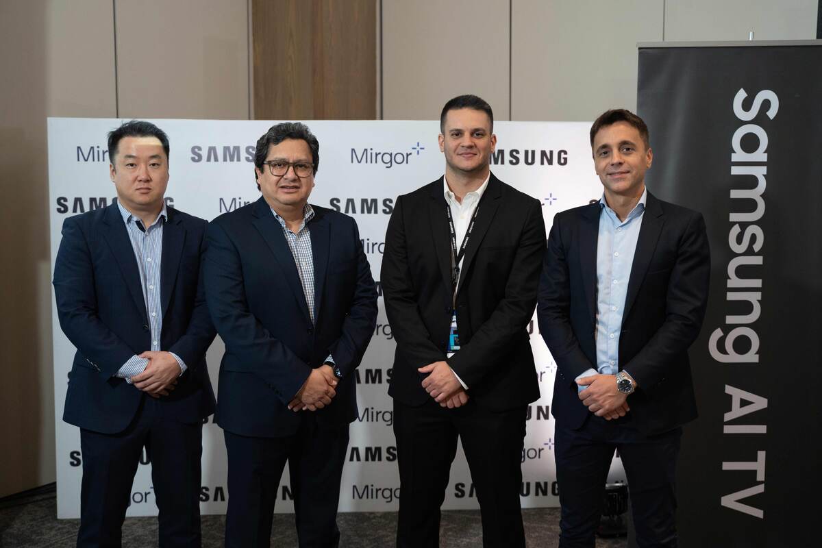 Daniel Lee, Business Manager de Samsung; Fernando Escobedo, Head Of Division de Samsung; Nicolás G. Scagnetti, Country Manager de Mirgor en República Dominicana; y Santiago G. Brumana, VP Global de Mirgor.