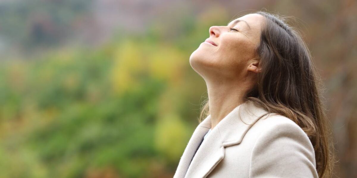 ¿Sabías que puedes calmar el estrés solo respirando?