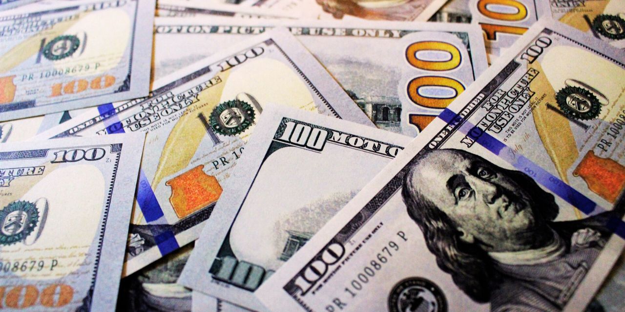 colombia retirará billetes de 100 dolares en mal estado