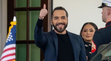 Bukele propone subir el salario mínimo un 12 % en El Salvador 