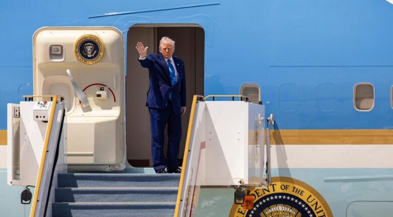 Trump cierra su gira por Oriente Medio sin mencionar los bombardeos en Gaza.