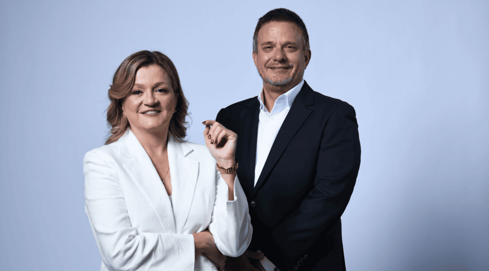 Liliana Hurtado, gerente general de Arquitectura y Concreto RD, y Oswaldo Carrillo, director de Inmobiliaris.