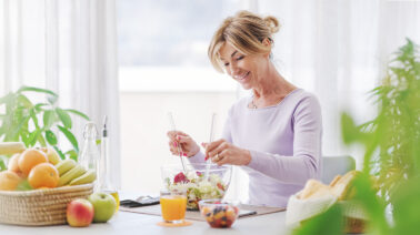 La dieta antilesiones que todo mayor de 50 debe conocer