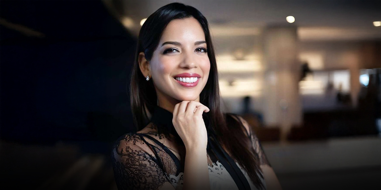 Gabriela Berrospi conquista Wall Street en español y gana premios