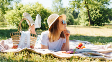 Estos alimentos activan las quemaduras solares, ¿te insolas desde el plato?