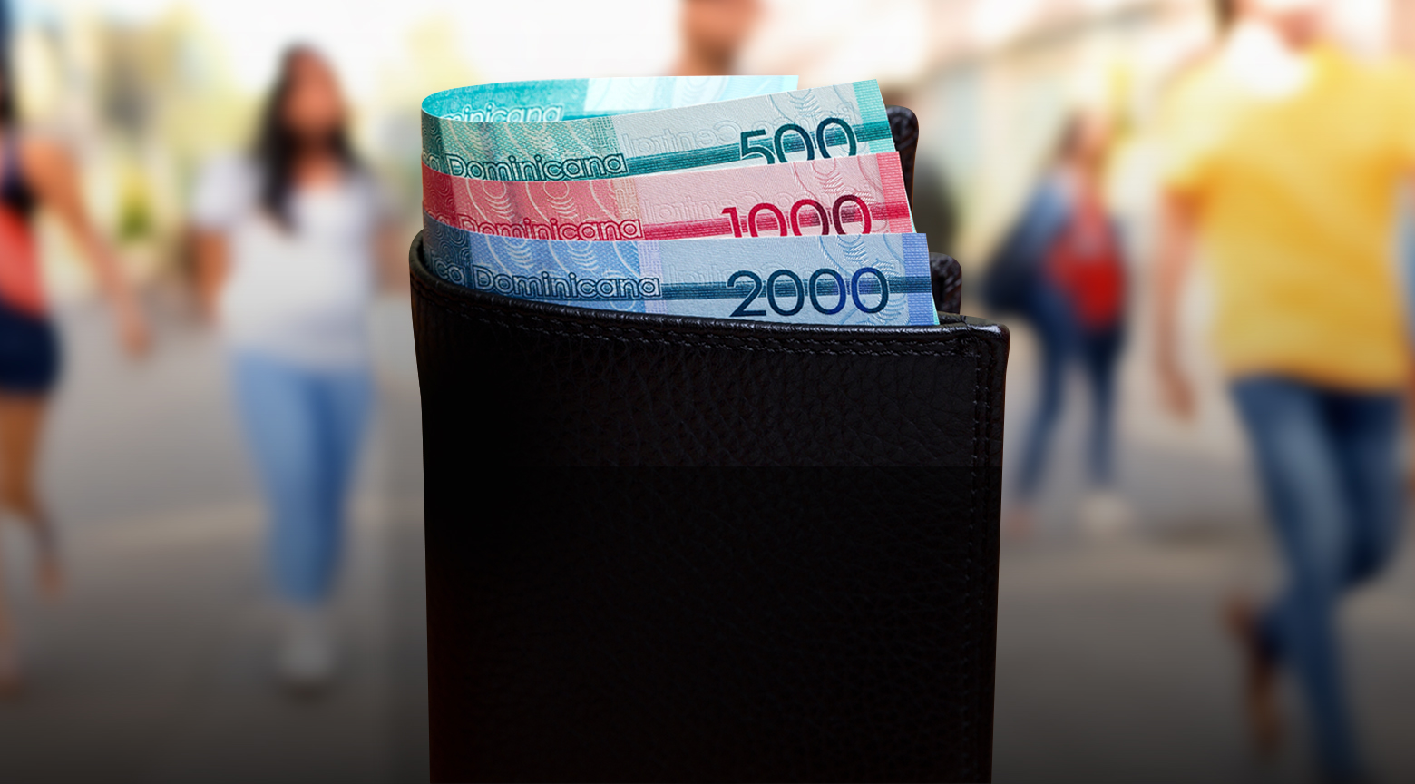 El 55.9% de los dominicanos aún cobra en efectivo-2 (1)
