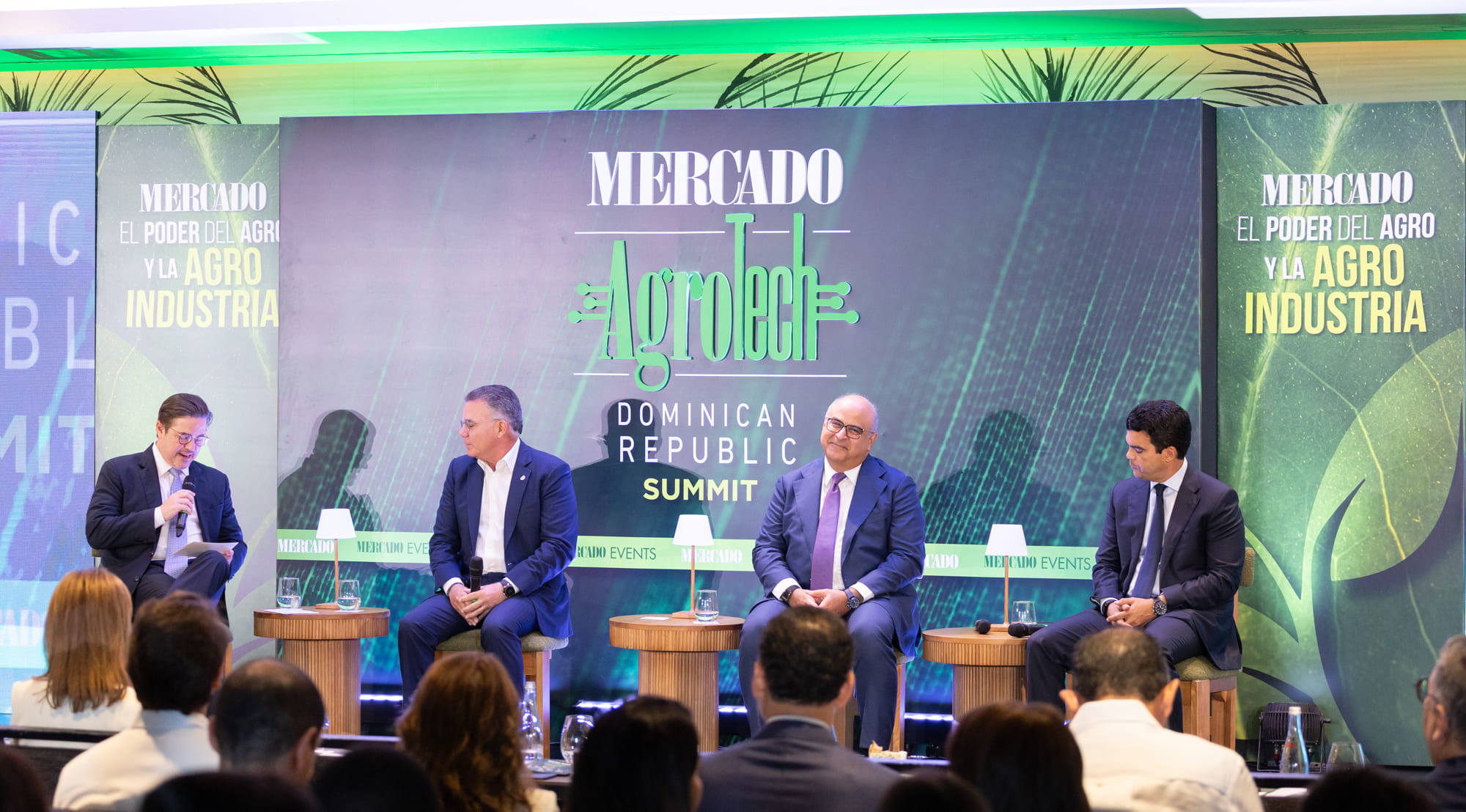 Panel 1. Liderazgo Empresarial Hacia la Meta 2036.