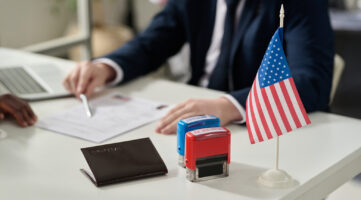 Estados Unidos exigirá depósito de US$ 15,000 en nuevas visas 
