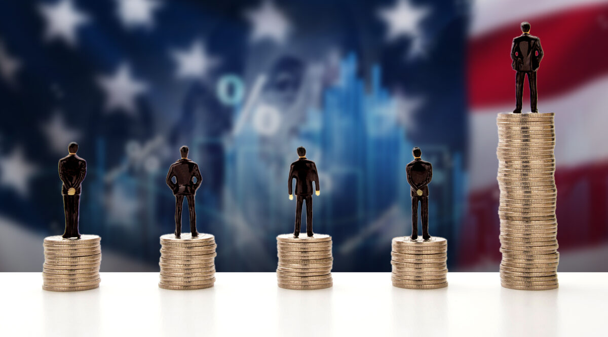 Brecha salarial persiste para hispanos en Estados Unidos.
