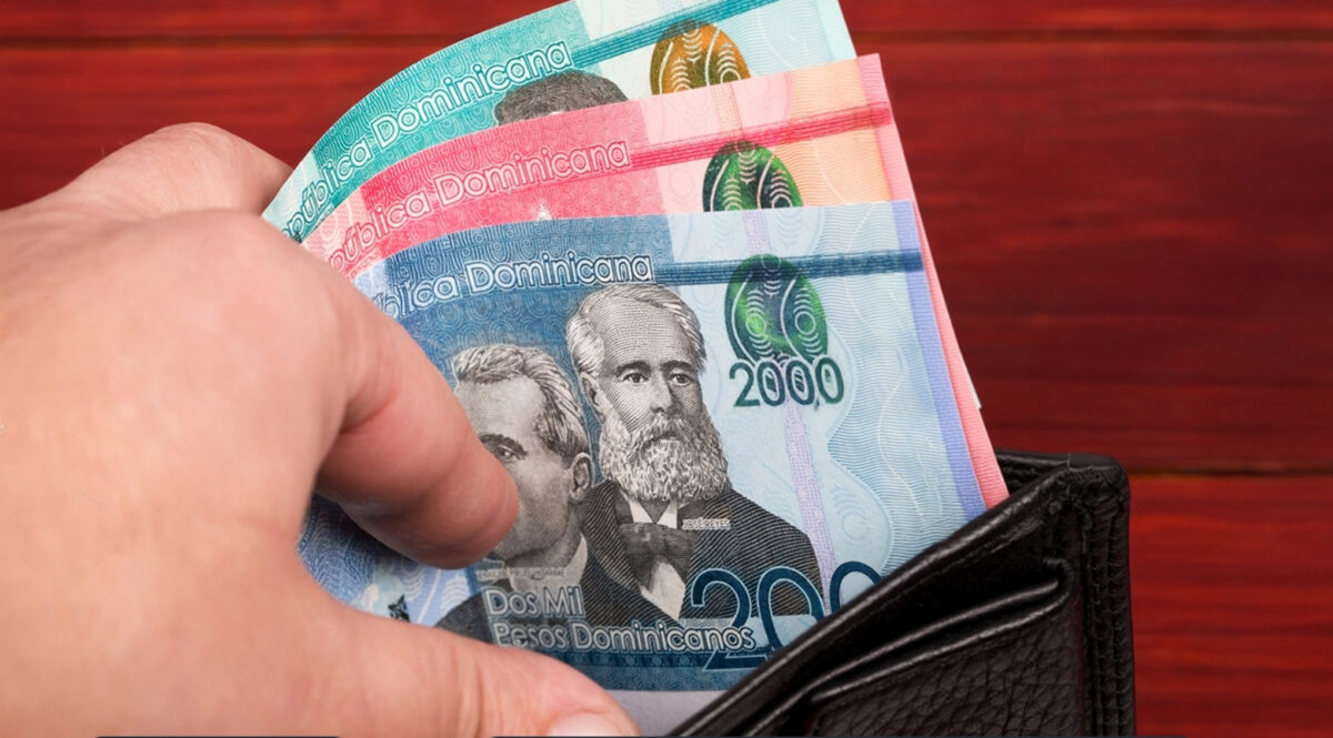 Divisas latinoamericanas avanzan mientras el peso dominicano se debilita