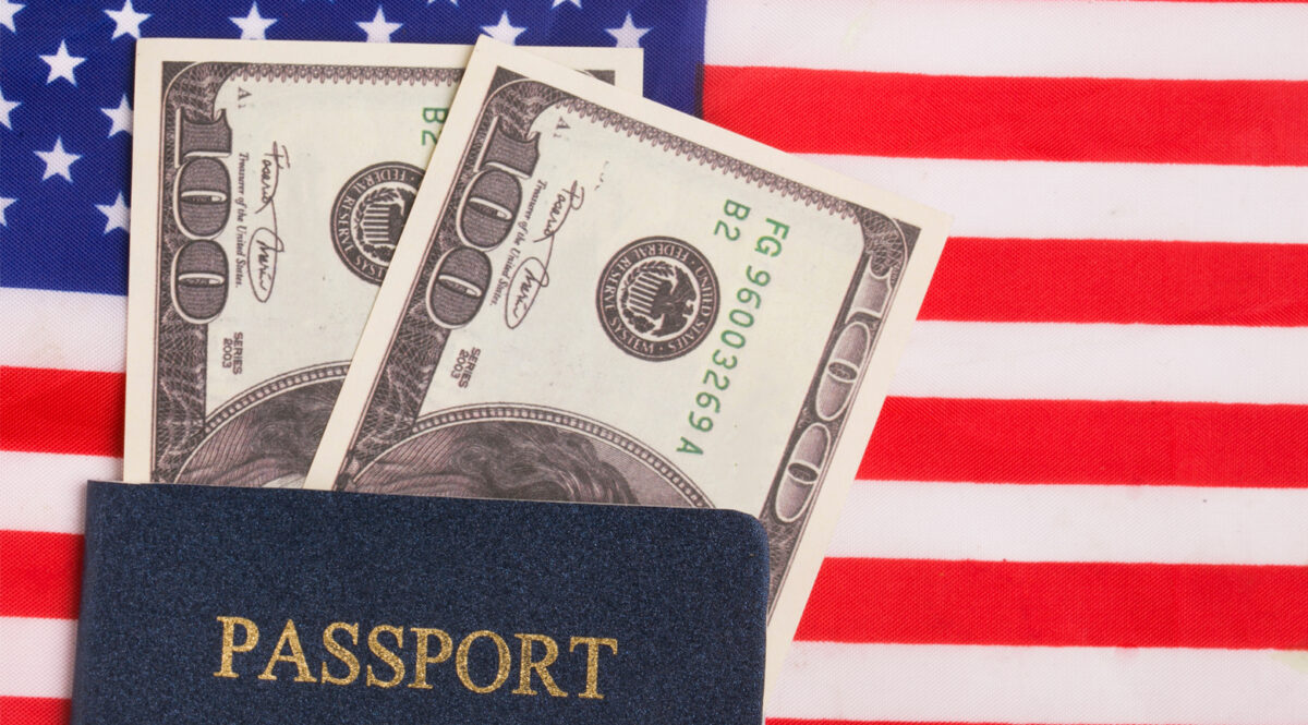Polémica en EE.UU. por costo de 100,000 dólares de visa