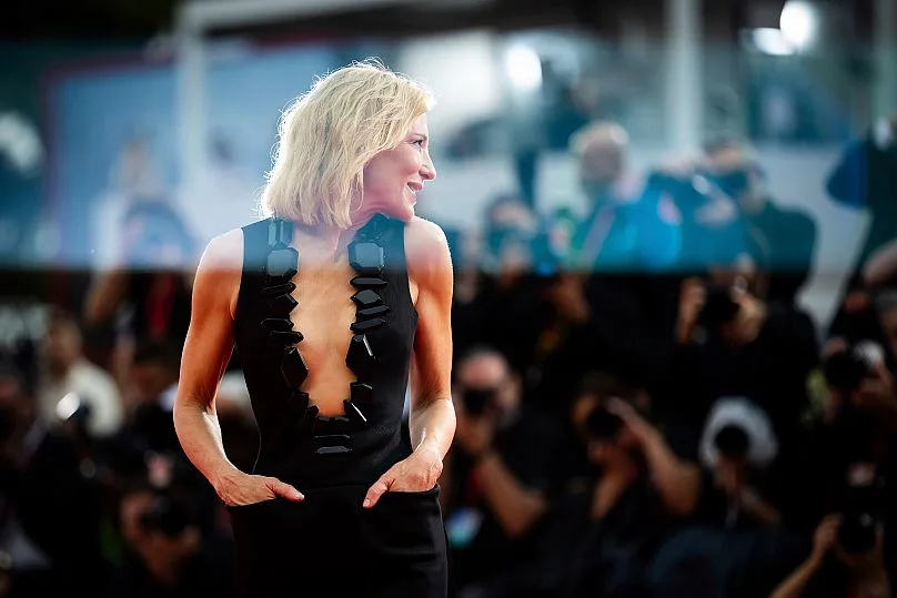 cate blanchett vestida por giorgio armani
