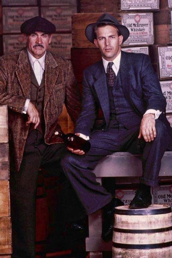 sean connery y kevin costner por giorgio armani