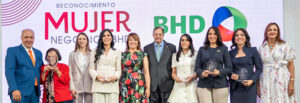 Banca y liderazgo femenino: un camino hacia la inclusión financiera  