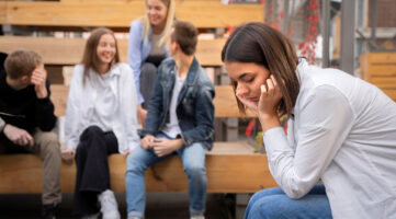 ¿Ese like te pone los nervios de punta? Podrías sufrir de FOJI una fobia de las redes
