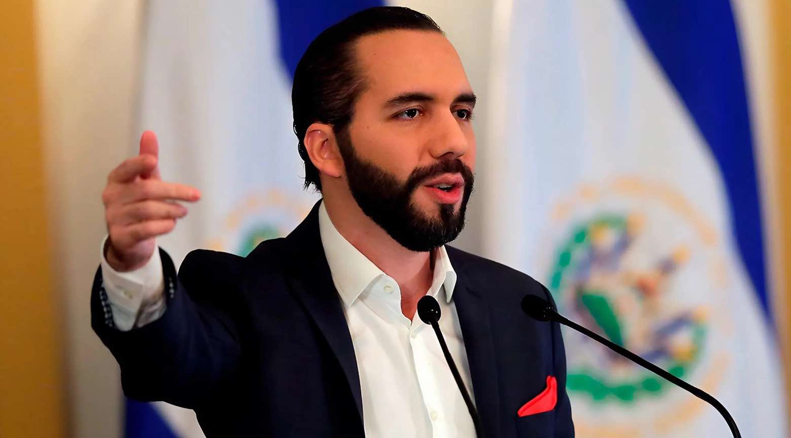 Bukele mantiene su estrategia y suma 7,502 bitcoines