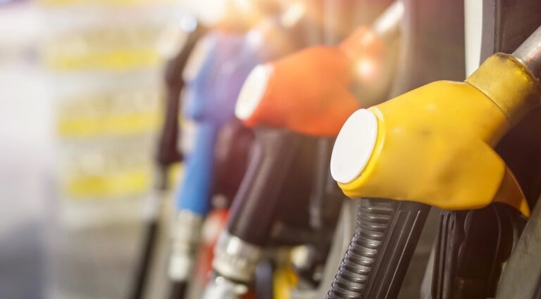 Récord histórico: El diésel supera los US$6 en EE. UU. y encarece las importaciones hacia RD