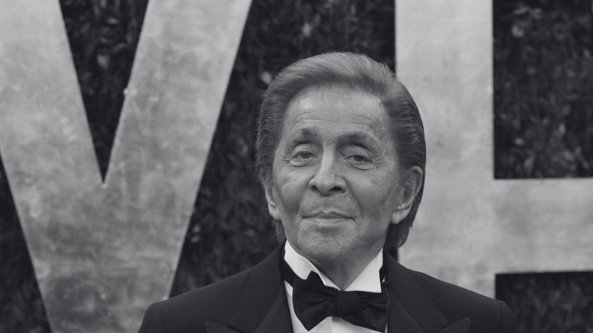 Muere el diseñador Valentino, ícono de la moda italiana a los 93 años -  Revista Mercado