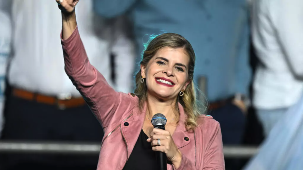 Elecciones en Costa Rica: Laura Fernández se impone sin balotaje y asume la presidencia