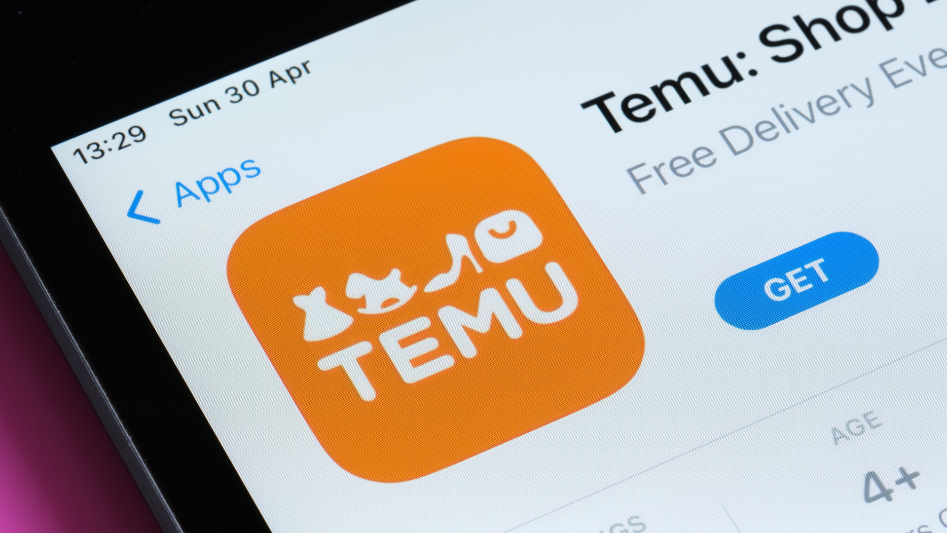 Pantalla de un smartphone mostrando la aplicación Temu en la App Store, con el botón de descarga visible.