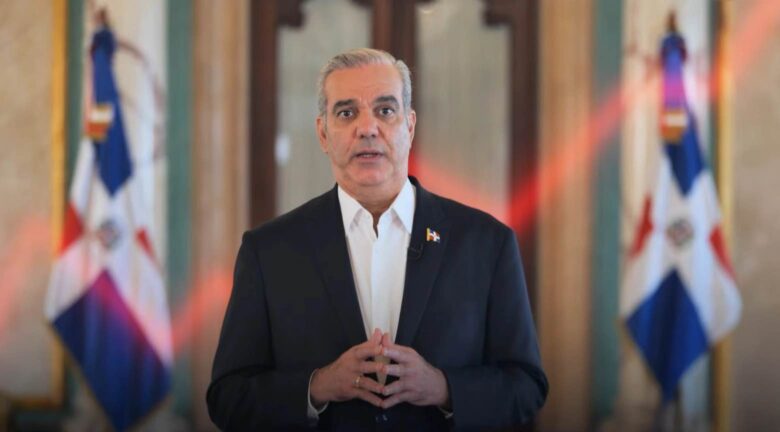 Abinader anuncia subsidios y advierte alzas en luz, transporte y alimentos