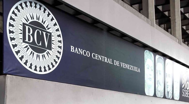 Escasez de dólares empuja a Venezuela a vender casi seis toneladas de oro