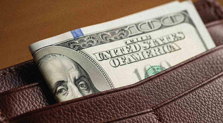 Por este motivo se debe tener siempre un dólar guardado en la billetera