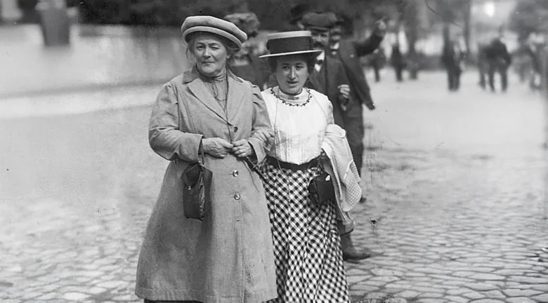 Clara Zetkin y Rosa Luxemburg: Dos figuras clave del pensamiento socialista que ayudaron a situar la causa de las mujeres en el centro del debate político internacional