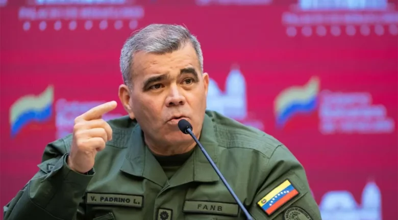 Delcy Rodríguez remueve a Vladimir Padrino López del Ministerio de Defensa