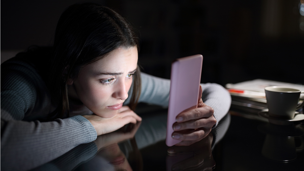 El precio de un “like”: la crisis silenciosa de autoestima en adolescentes