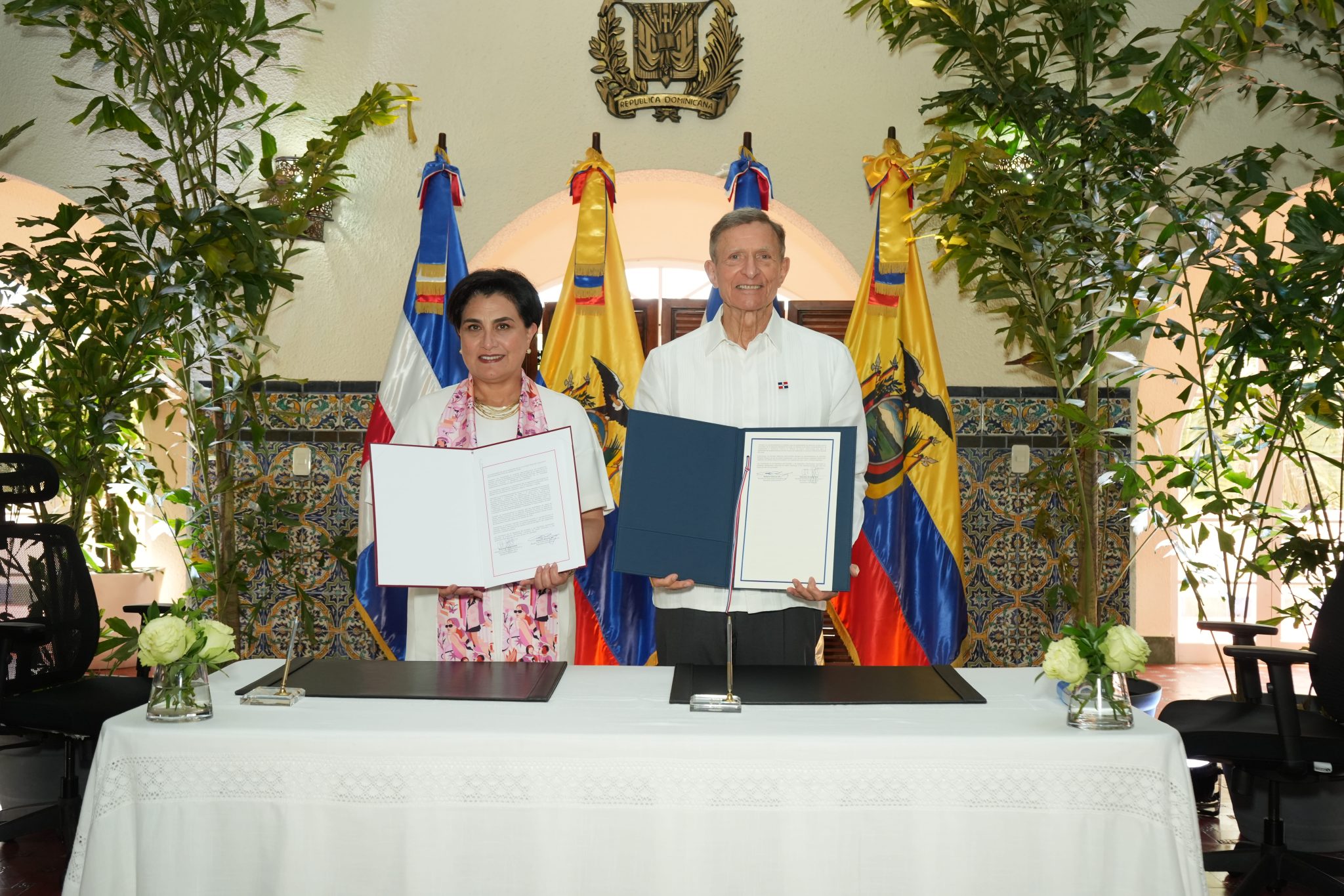 Cancilleres-de-Ecuador-y-Republica-Dominicana-acuerdan-impulsar-proyectos-bilaterales-en-beneficio-de-ambos-paises-2026-2048x1365
