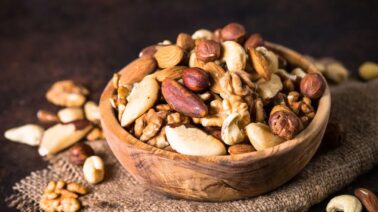 Los mejores alimentos para regenerar el cartílago y reducir el dolor en las articulaciones