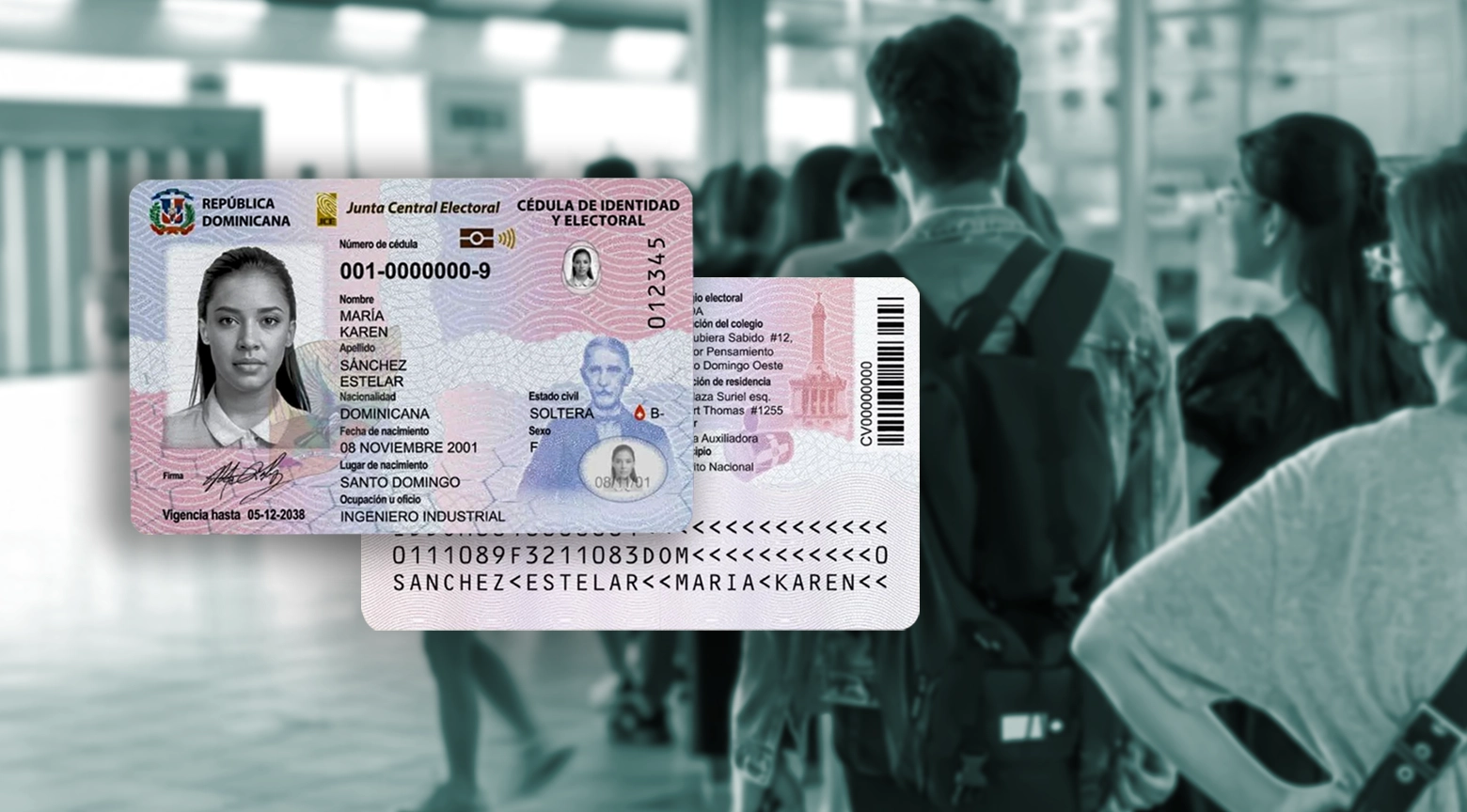 Cédula de identidad dominicana sobre una escena de personas haciendo fila en un centro de atención.
