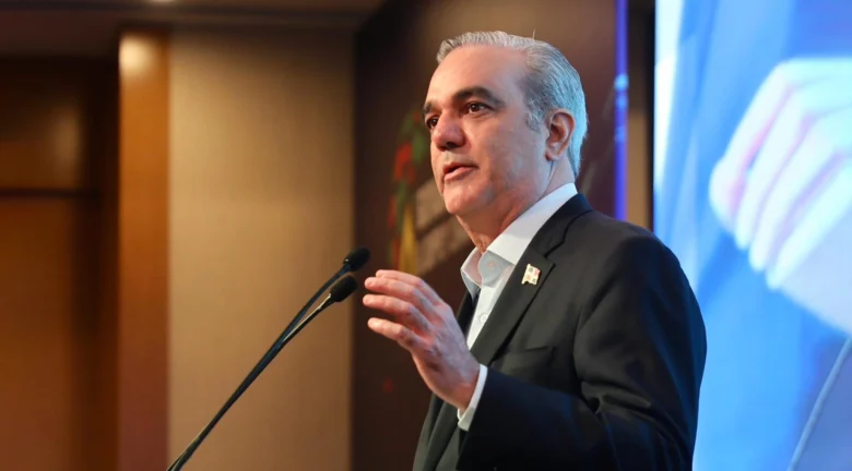 Presidente Abinader mantiene aprobación pese a creciente preocupación económica en RD