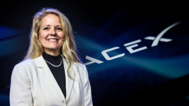 Quién es Gwynne Shotwell, la ejecutiva que hizo despegar a SpaceX hasta los USD$350 mil millones
