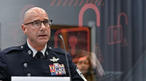Hackers iraníes vulneran cuenta de Instagram de jefe de la Fuerza Espacial de EE. UU.