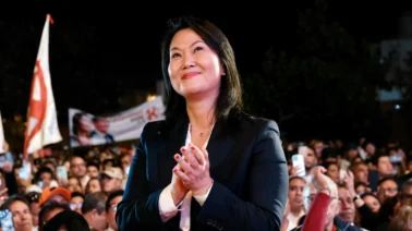 Keiko Fujimori vuelve a liderar las elecciones en Perú, pero menos de 1,000 votos la separan de Sánchez