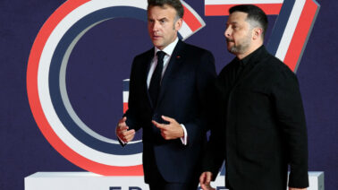 Macron recibe a Zelenski para una reunión dedicada a Ucrania en la cumbre del G7
