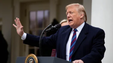 Más caro hacerse ciudadano: Trump propone subir US$570 a la tarifa de naturalización en EE. UU.