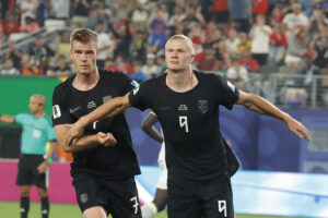 Diomandé vs Haaland, estandartes de marfileños y noruegos por una clasificación histórica