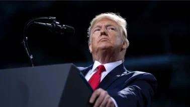 Trump anuncia más ataques a Irán y amenaza con tomar su principal terminal petrolera