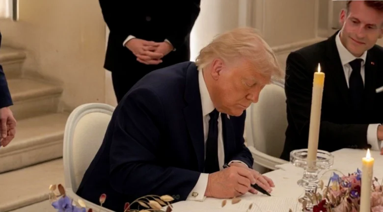 Trump firma memorando de entendimiento con Irán durante visita al Palacio de Versalles