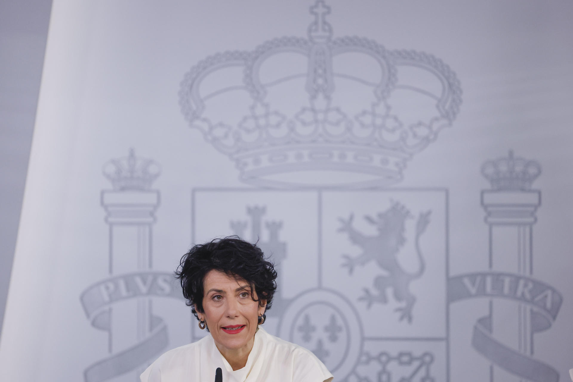 España dice a Venezuela que "no está sola" tras seísmos y mantiene su ayuda