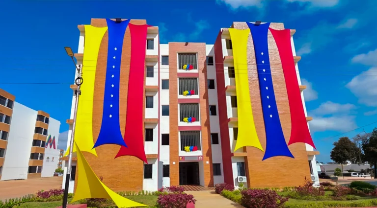 ¿Qué pasó con las viviendas que construyó Hugo Chávez tras el terremoto en Venezuela?
