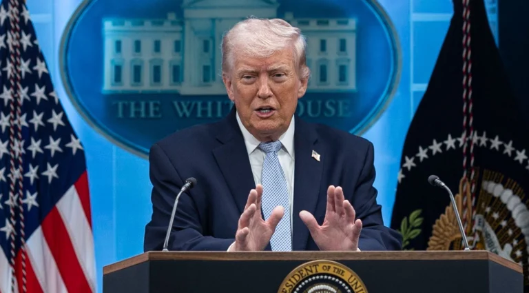 ¿Terminó la guerra? Trump anuncia acuerdo con Irán, pero Teherán lo pone en duda