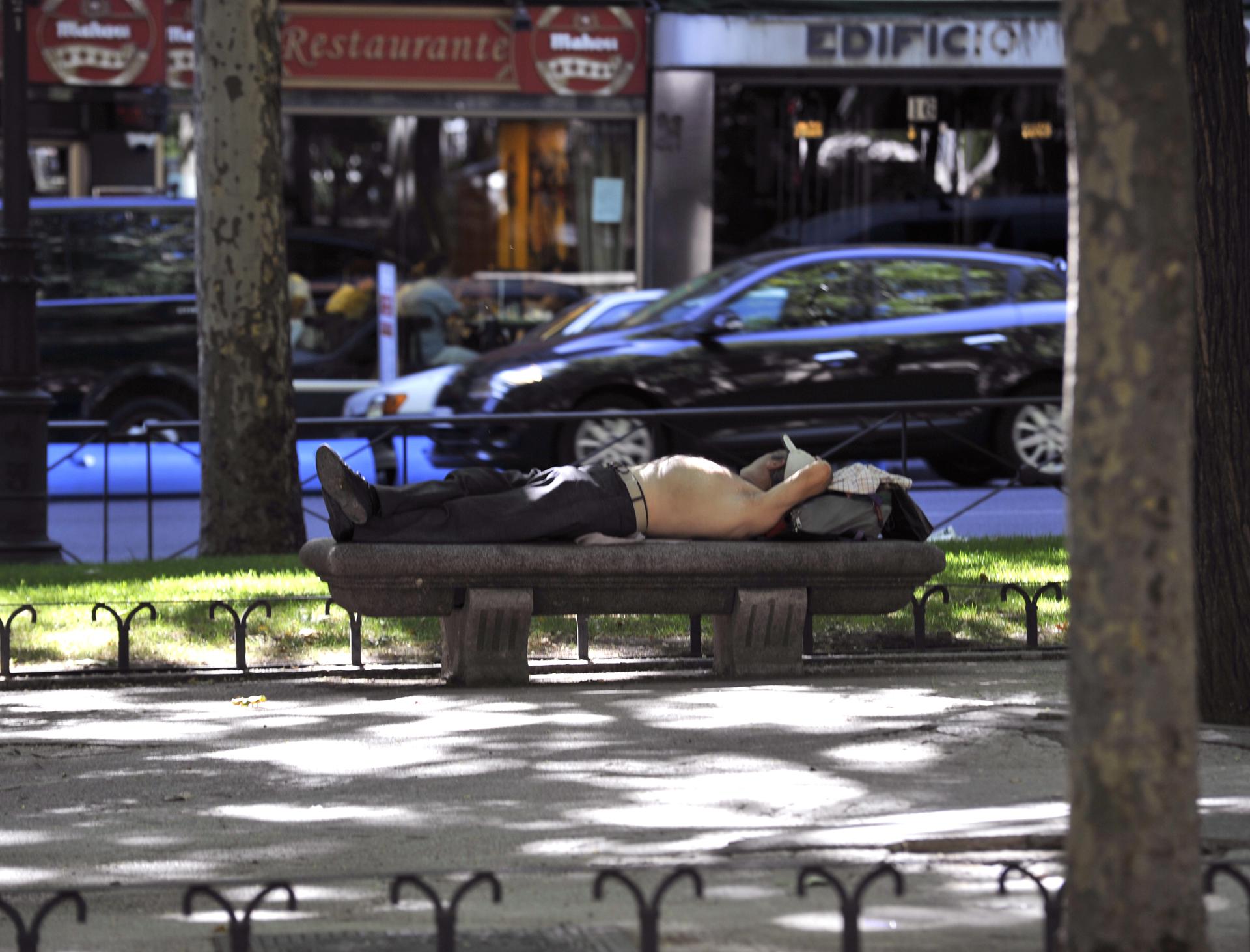 Latinoamericanos pierden hasta 93 horas de sueño anuales por el calor nocturno