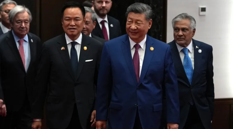 Cómo China utiliza la inteligencia artificial de código abierto para ganar influencia global
